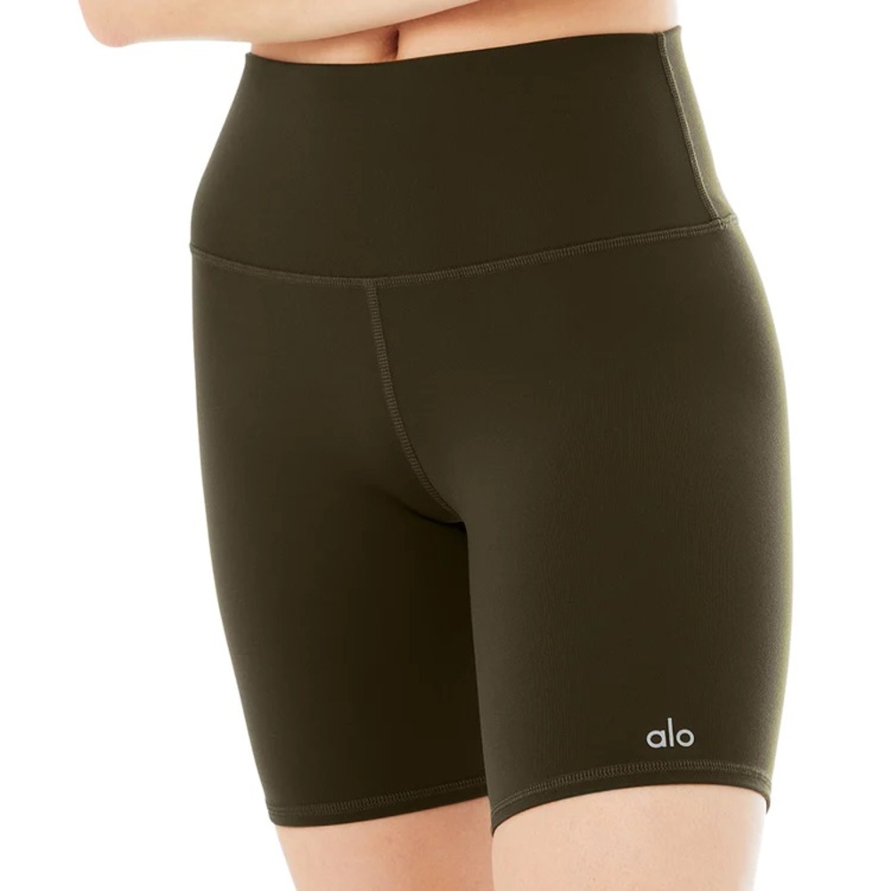 7" High-Waist Biker Short | Size S